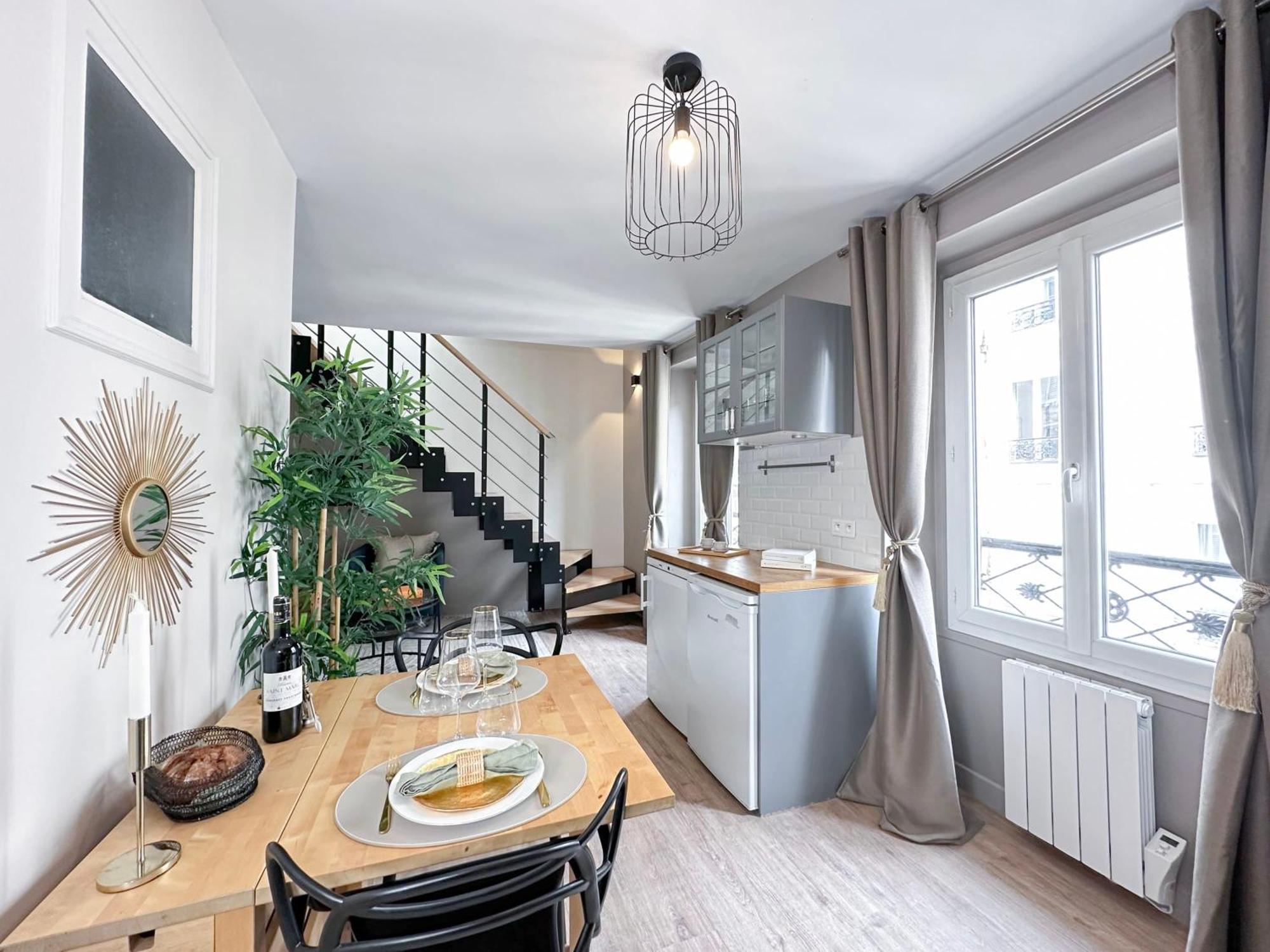 Stylish & Chic Duplex Near Eiffel Tower Lägenhet Paris Exteriör bild