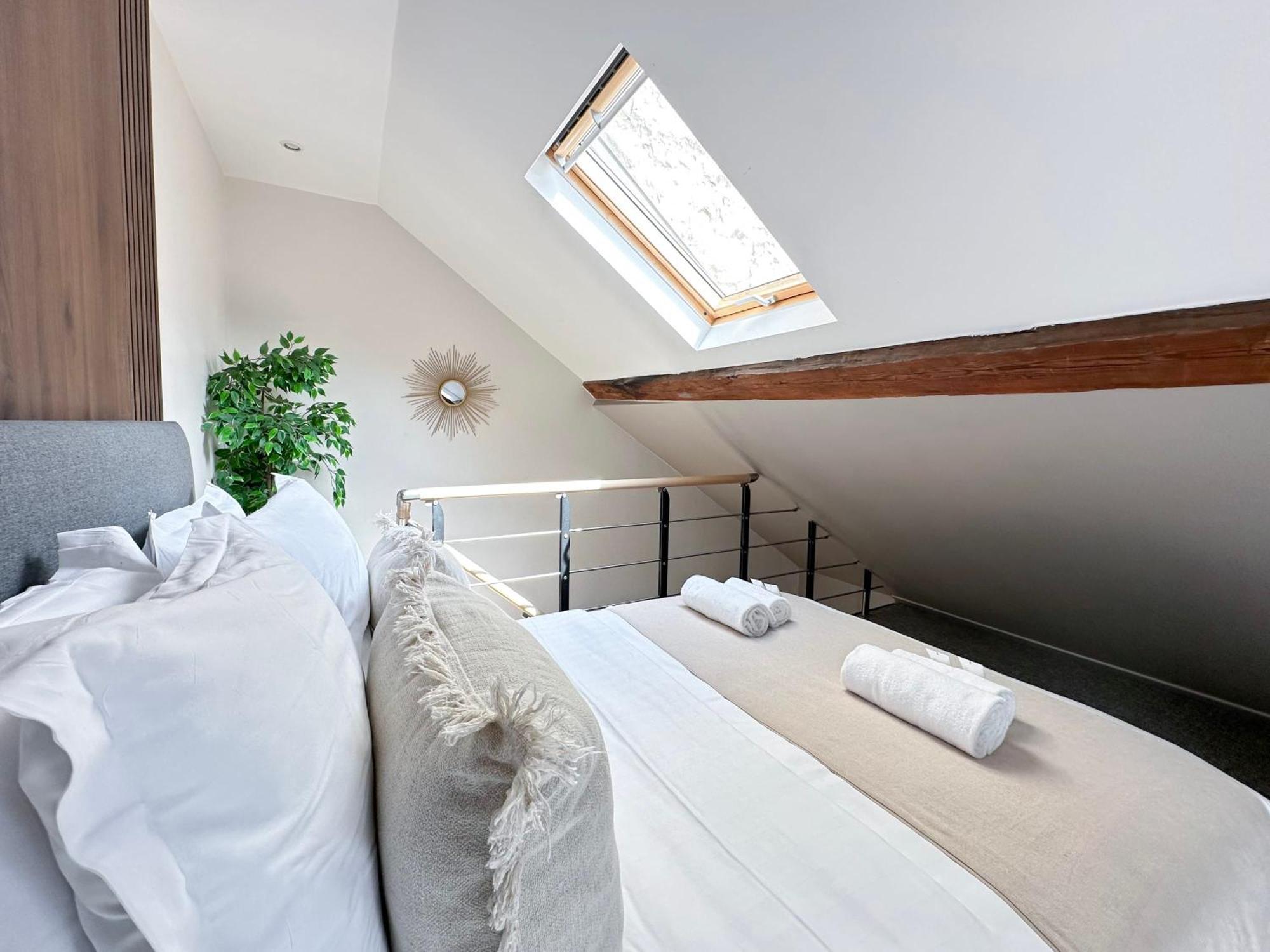 Stylish & Chic Duplex Near Eiffel Tower Lägenhet Paris Exteriör bild