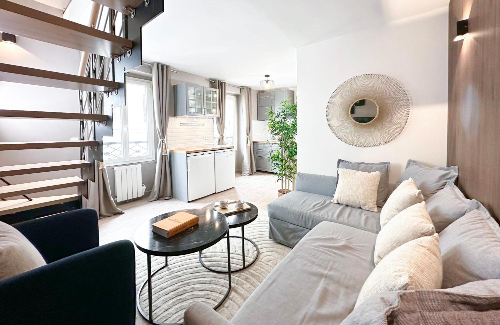 Stylish & Chic Duplex Near Eiffel Tower Lägenhet Paris Exteriör bild